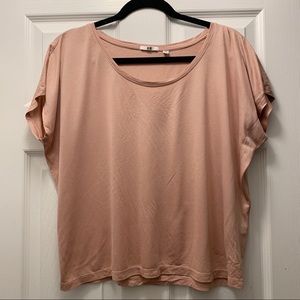 Uniqlo Flowy Top